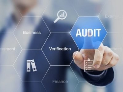 Conformità e audit SOC 2 ed è importante stabilire la fiducia con i clienti